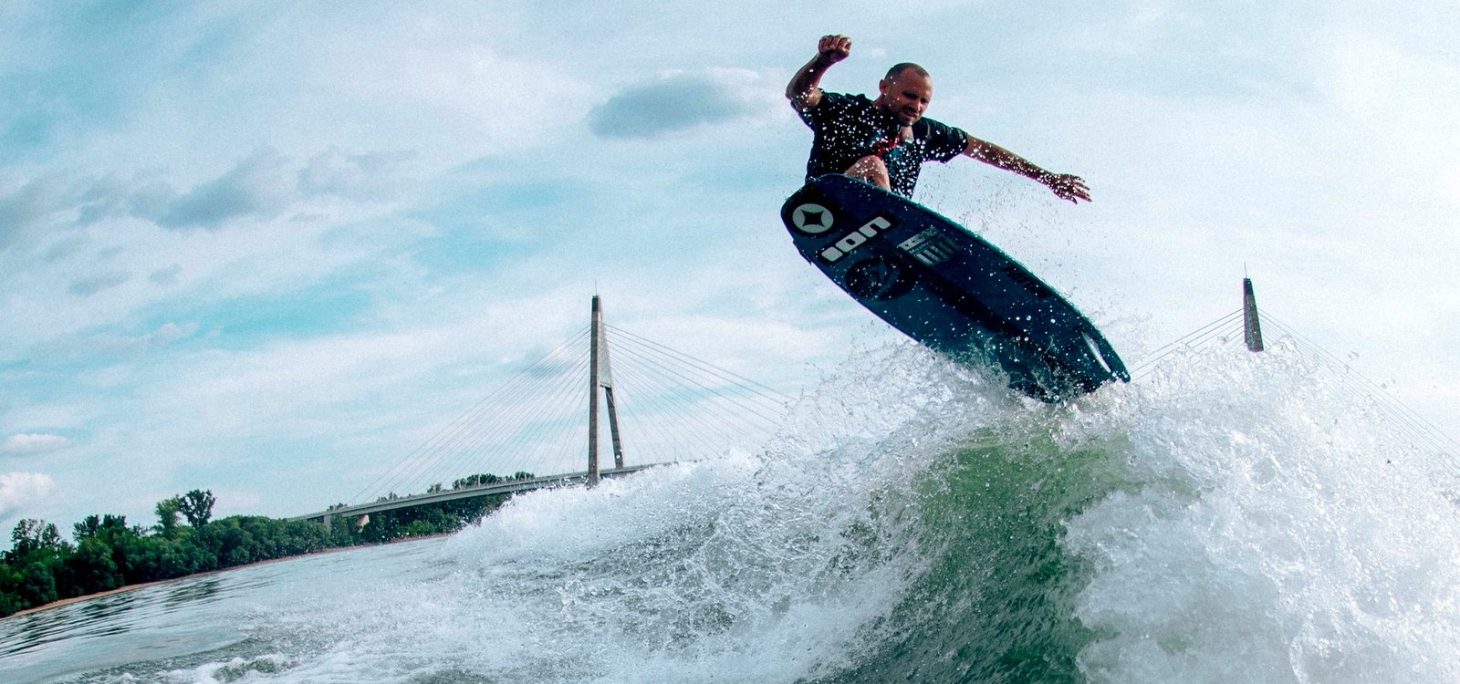 Wakesurf ugrás a Dunán